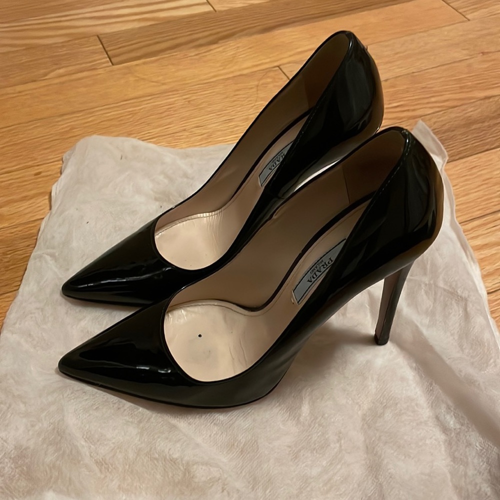 Prada Patent Leather Pointer Toe Pumps High Heels